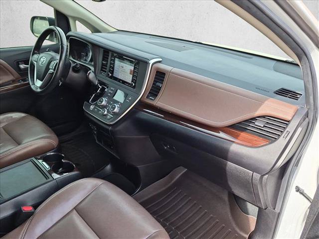 Used 2019 Toyota Sienna Limited Premium FWD image 23