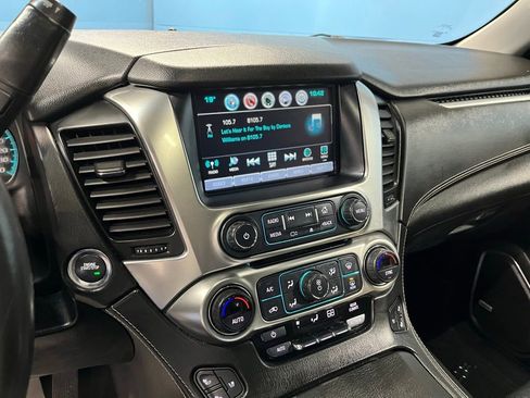 Used 2017 Chevrolet Suburban Premier image 10