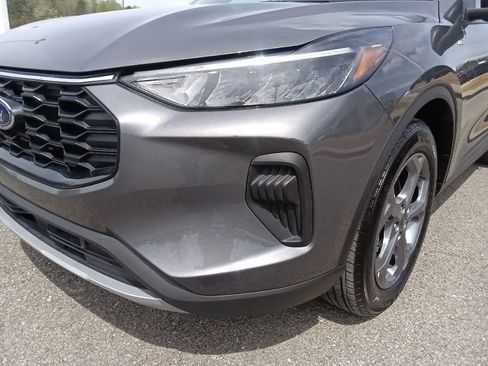 Used 2025 Ford Escape ST-Line FWD image 9