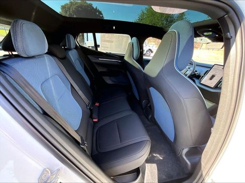 New 2026 Volvo EX30 Plus w/ Climate Package image 27