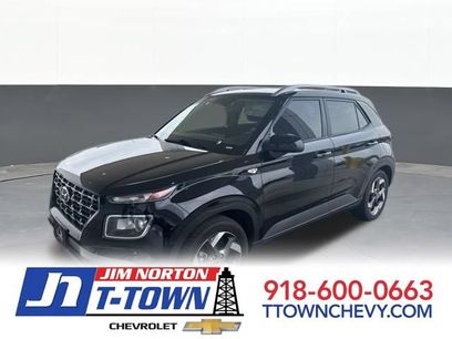 Used 2024 Hyundai Venue SEL