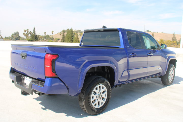 Certified 2025 Toyota Tacoma SR5 AWD/4WD image 3