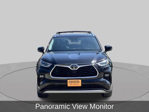 Used 2021 Toyota Highlander Platinum AWD/4WD image 7