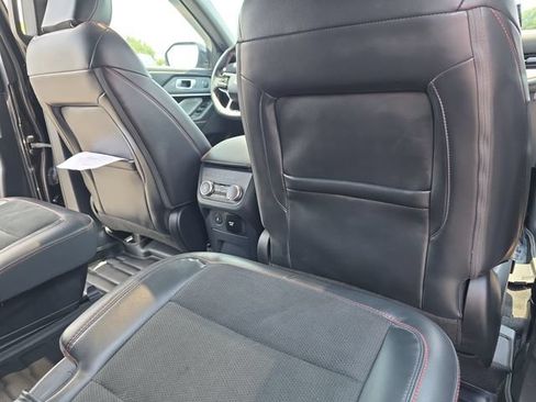 Used 2025 Ford Explorer ST AWD/4WD image 12