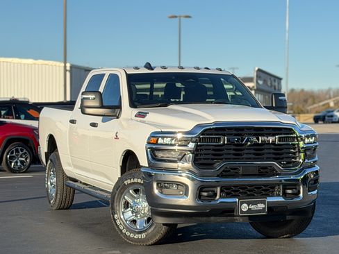 New 2026 RAM 2500 Tradesman AWD/4WD image 3