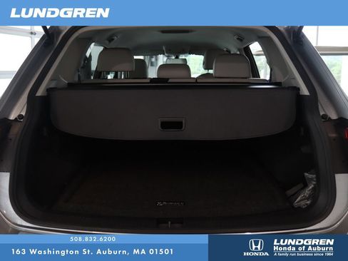 Used 2021 Volkswagen Tiguan SE AWD/4WD image 30