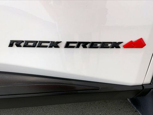 Used 2025 Nissan Rogue SV AWD/4WD image 7