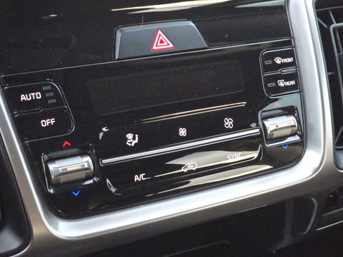 Used 2023 Kia Sorento X-Line EX image 21