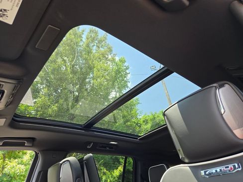 New 2026 GMC Yukon XL AT4 Ultimate AWD/4WD image 13