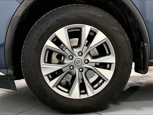 Used 2016 Nissan Murano S image 11