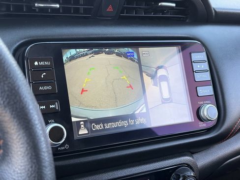 Used 2022 Nissan Kicks SR FWD image 41