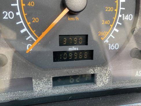 Used 1994 Mercedes-Benz SL 500 image 26