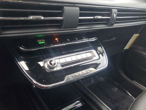 New 2025 Lincoln Corsair FWD image 13