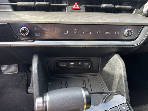 Used 2024 Kia Sportage X-Line w/ X-Line Premium Package image 25