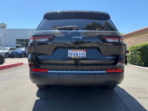 Used 2023 Jeep Grand Cherokee L Laredo RWD image 13