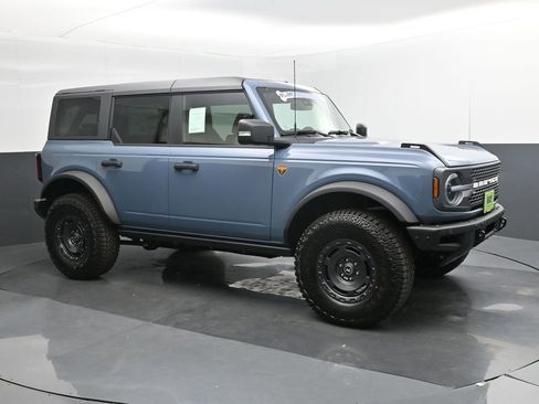 New 2025 Ford Bronco Badlands image 8