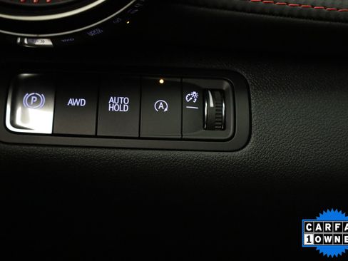 Used 2024 Chevrolet Suburban Z71 w/ Luxury Package image 66