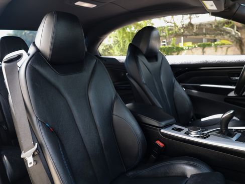 Used 2018 BMW 430i Convertible RWD image 23