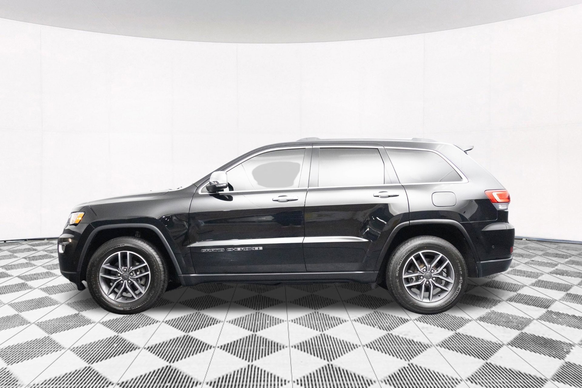 Used 2020 Jeep Grand Cherokee Limited w/ Luxury Group II AWD/4WD image 45
