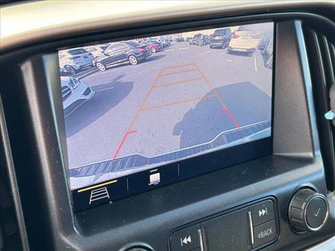 Used 2019 GMC Canyon Denali image 11