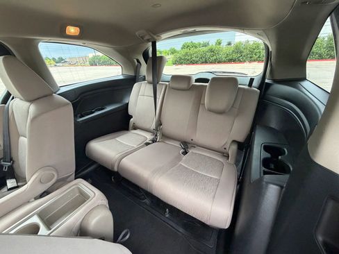 Used 2019 Honda Odyssey EX image 30