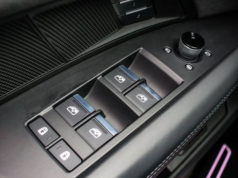 Used 2022 Audi e-tron GT Prestige w/ Prestige Package image 10