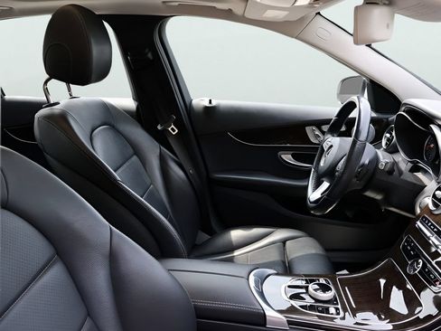 Certified 2017 Mercedes-Benz C 300 4MATIC Sedan image 8