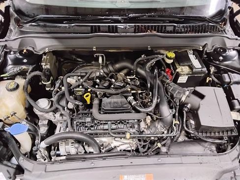 Used 2016 Ford Fusion SE image 9