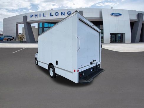 New 2024 Ford E-450 and Econoline 450 Super Duty w/ Driver's Safety Package RWD image 5