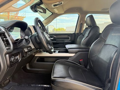 Used 2022 RAM 2500 Laramie AWD/4WD image 12