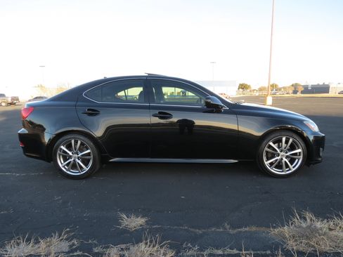 Used 2008 Lexus IS 250 image 4