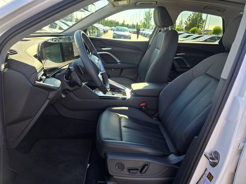 Certified 2025 Audi Q5 Premium w/ Convenience Package AWD/4WD image 12