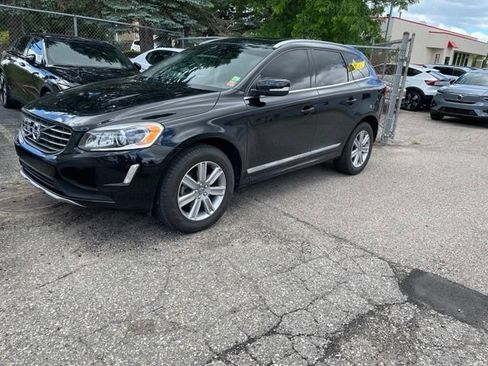 Used 2016 Volvo XC60 T5 Platinum w/ Protection Package AWD/4WD image 8
