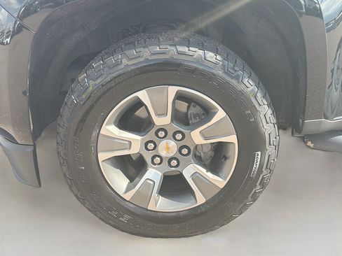 Used 2020 Chevrolet Colorado Z71 AWD/4WD image 11