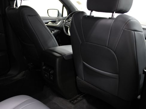 Used 2023 Buick Enclave Essence w/ Experience Buick Package AWD/4WD image 24