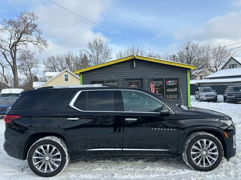 Used 2023 Chevrolet Traverse Premier image 4