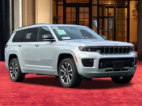 Used 2022 Jeep Grand Cherokee L Overland w/ Luxury Tech Group IV image 8