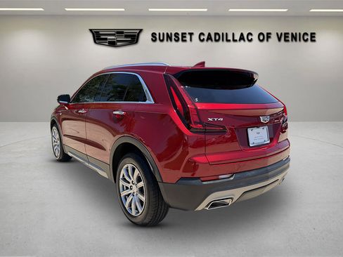 Used 2023 Cadillac XT4 Premium Luxury FWD image 5