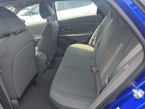 Used 2026 Hyundai Elantra SEL w/ Cargo Package FWD image 13