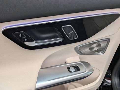 Certified 2025 Mercedes-Benz C 300 4MATIC Sedan image 28