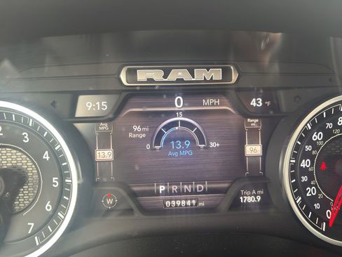 Used 2024 RAM 1500 Laramie image 18