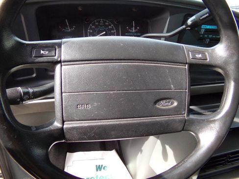 Used 1995 Ford E-250 and Econoline 250 Super image 20