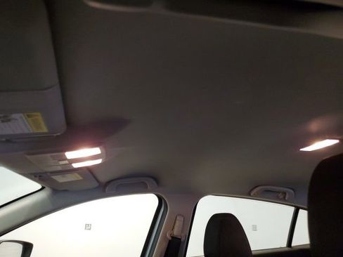 Used 2014 MAZDA MAZDA3 i Touring image 22