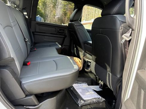 New 2026 RAM 3500 Tradesman image 15