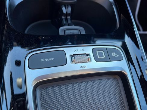 Certified 2025 Mercedes-Benz GLB 250 4MATIC image 25