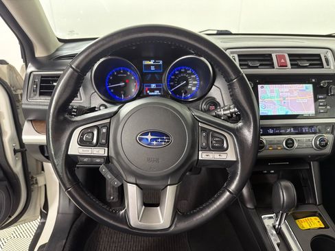 Used 2016 Subaru Outback 3.6R Limited AWD/4WD image 12