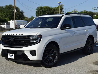 New 2025 Ford Expedition Platinum w/ Stealth Performance Package