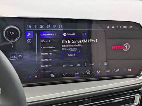 New 2026 Chevrolet Traverse LT w/ Sun and Wheel Package image 17