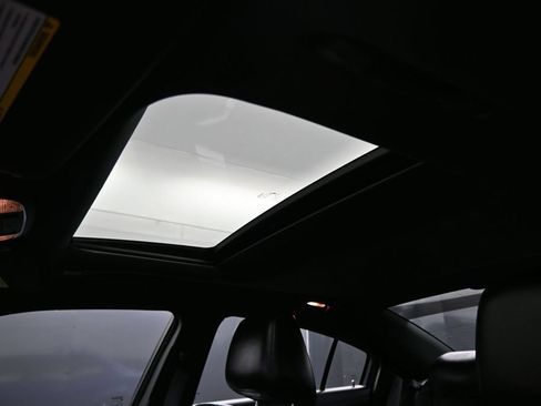 Used 2022 Dodge Charger Scat Pack RWD image 12