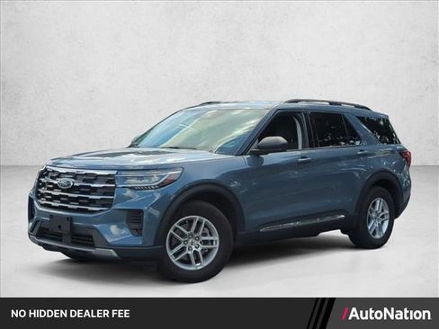 Used 2025 Ford Explorer Active RWD image 1